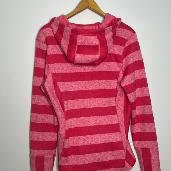 NWOT. AVALANCHE OUTDOOR Women's Pink Stripe Fleece Lined Top - Picture 2 of 4